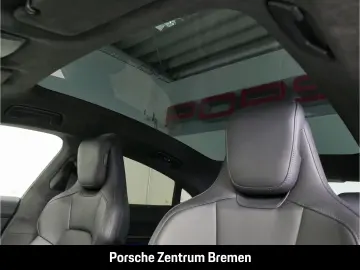 PORSCHE Taycan GTS Bose Panorama 21 Zoll Tempostat