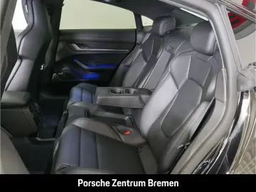 PORSCHE Taycan GTS Bose Panorama 21 Zoll Tempostat