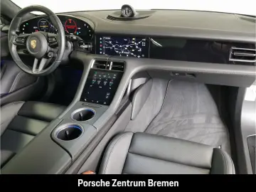 PORSCHE Taycan GTS Bose Panorama 21 Zoll Tempostat