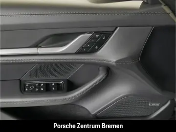 PORSCHE Taycan GTS Bose Panorama 21 Zoll Tempostat
