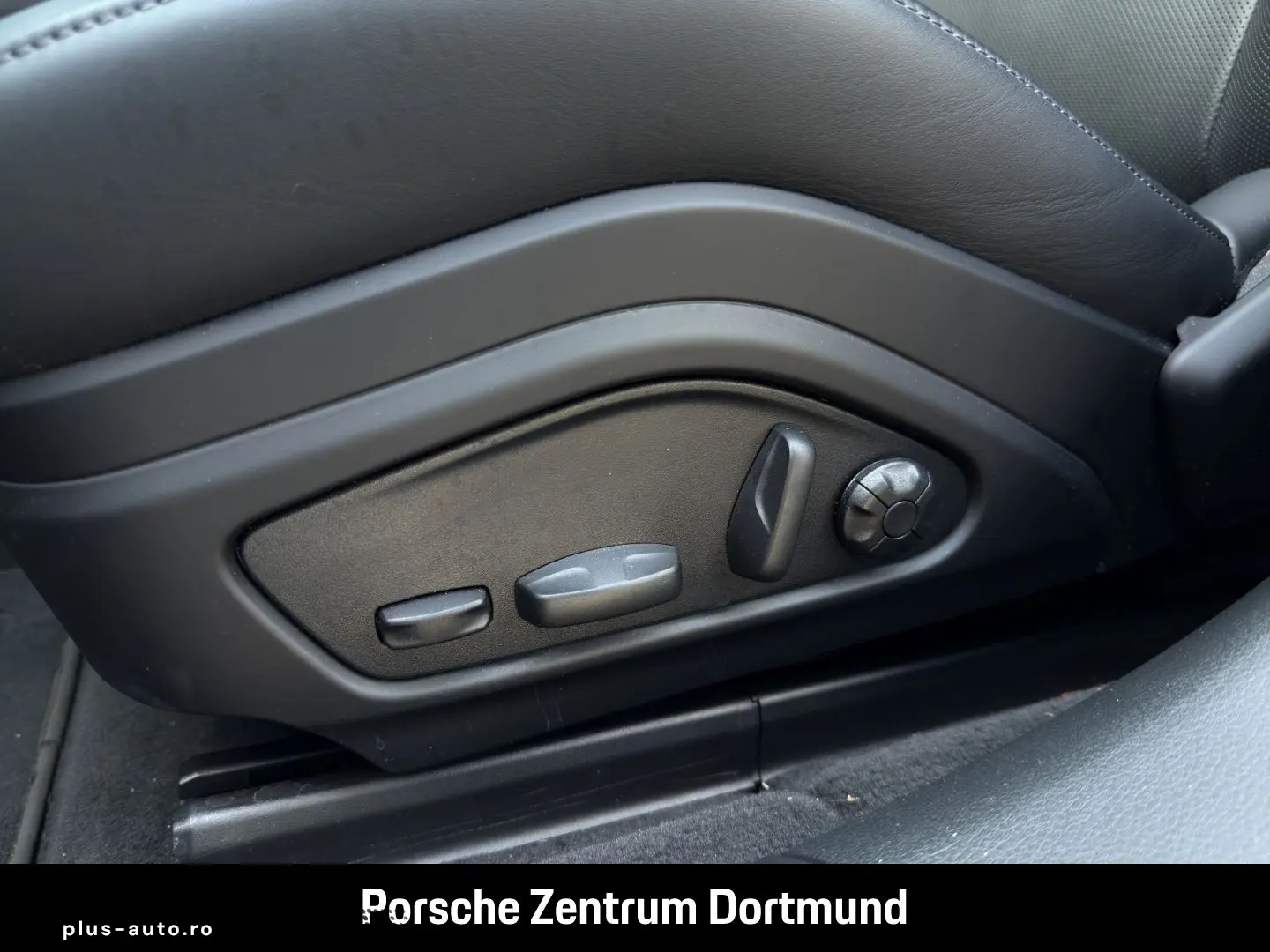 PORSCHE Panamera 4S E-Hybrid