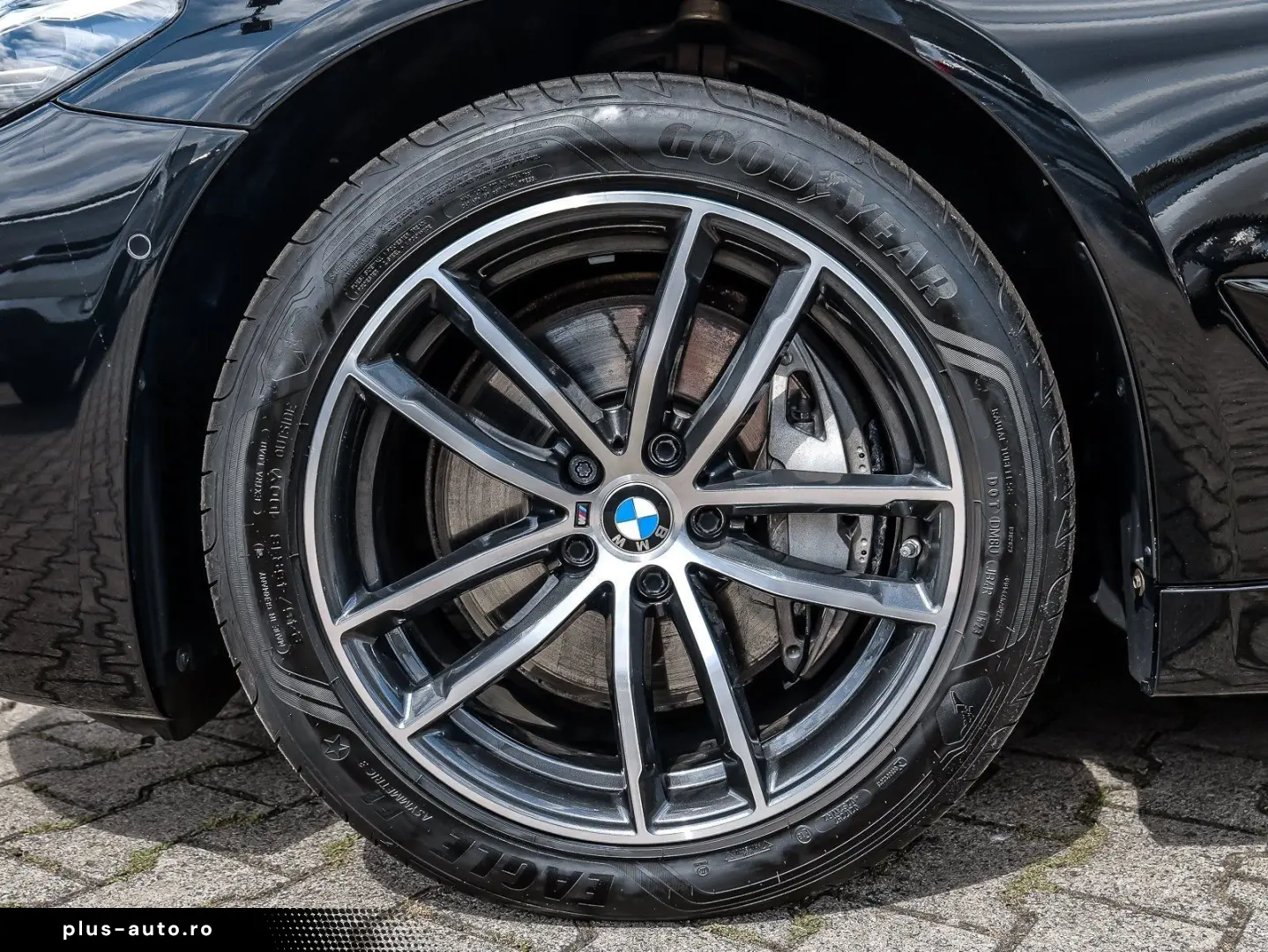 BMW 540i xDrive Limousine M Sport LC Prof. Navi Glas