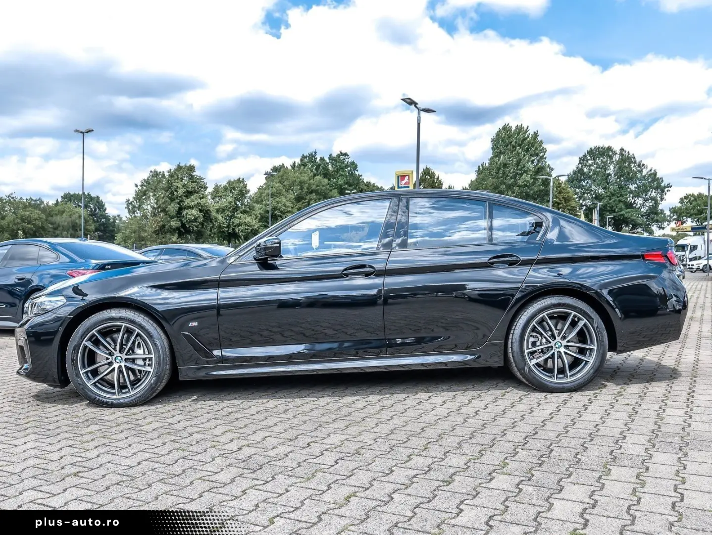 BMW 540i xDrive Limousine M Sport LC Prof. Navi Glas