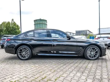 BMW 540i xDrive Limousine M Sport LC Prof. Navi Glas