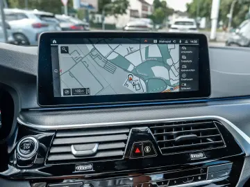 BMW 540i xDrive Limousine M Sport LC Prof. Navi Glas