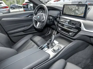 BMW 540i xDrive Limousine M Sport LC Prof. Navi Glas