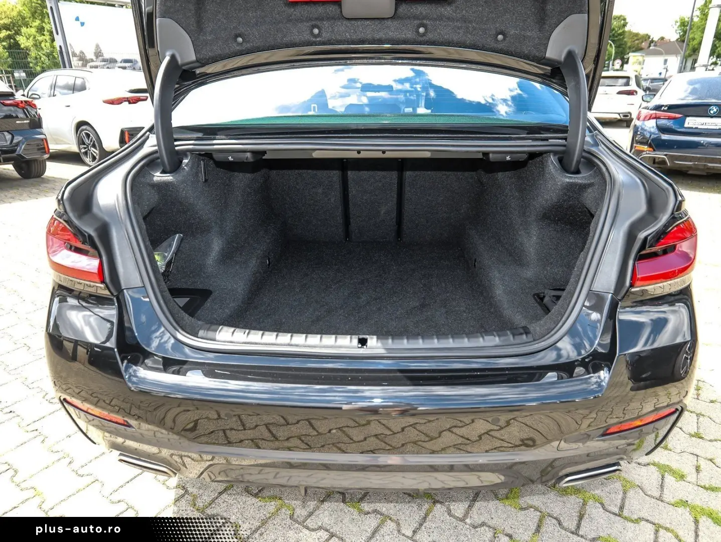 BMW 540i xDrive Limousine M Sport LC Prof. Navi Glas