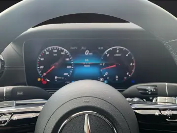 MERCEDES-BENZ CLS 400 d 4MATIC AMG Distronic AHV LED
