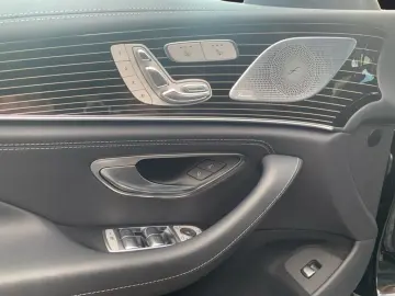 MERCEDES-BENZ CLS 400 d 4MATIC AMG Distronic AHV LED