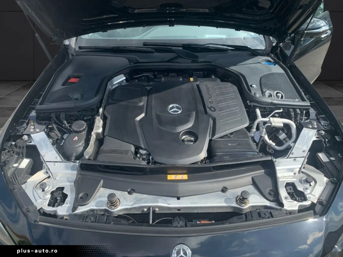 MERCEDES-BENZ CLS 400 d 4MATIC AMG Distronic AHV LED