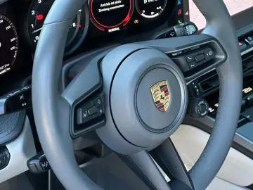 PORSCHE 992 911 Carrera 4S Schiebe- Hubdach aus Glas SHZ