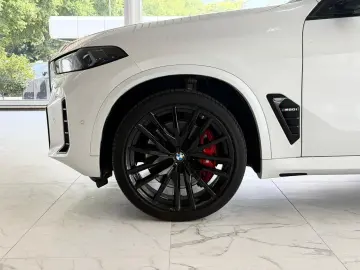 BMW X5 M60 i 3x M SPORT PRO INTEGRAL INDIVIDUAL VOLL