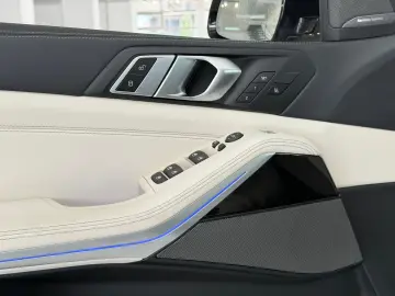 BMW X5 M60 i 3x M SPORT PRO INTEGRAL INDIVIDUAL VOLL