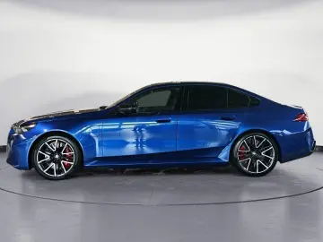 BMW M5 Limo xDr Panoram B&W DAProf 360 Ventil
