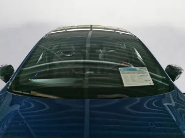 BMW M5 Limo xDr Panoram B&W DAProf 360 Ventil