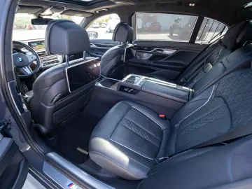 BMW 750 d Livrare imediata
