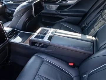 BMW 750 d Livrare imediata