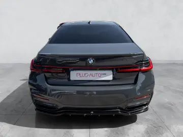 BMW 750 d Livrare imediata