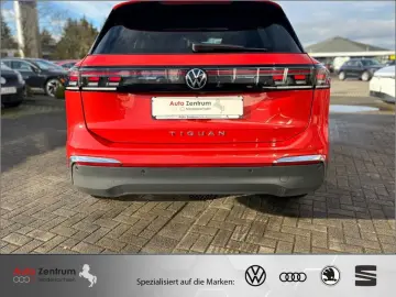 VW Tiguan 2.0 TDI Eleg CarPlay AHK IQ.LIGHT IQDrive