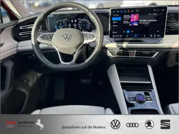 VW Tiguan 2.0 TDI Eleg CarPlay AHK IQ.LIGHT IQDrive