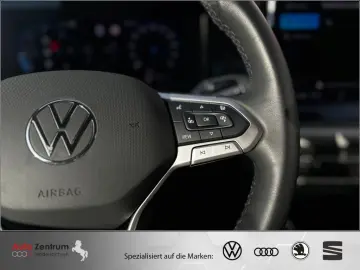 VW Tiguan 2.0 TDI Eleg CarPlay AHK IQ.LIGHT IQDrive