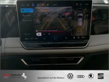 VW Tiguan 2.0 TDI Eleg CarPlay AHK IQ.LIGHT IQDrive