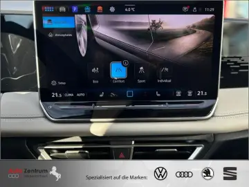 VW Tiguan 2.0 TDI Eleg CarPlay AHK IQ.LIGHT IQDrive
