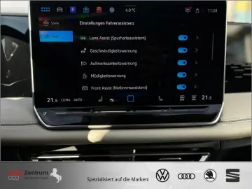 VW Tiguan 2.0 TDI Eleg CarPlay AHK IQ.LIGHT IQDrive