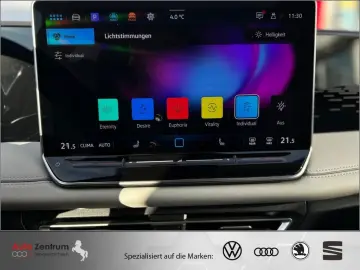 VW Tiguan 2.0 TDI Eleg CarPlay AHK IQ.LIGHT IQDrive