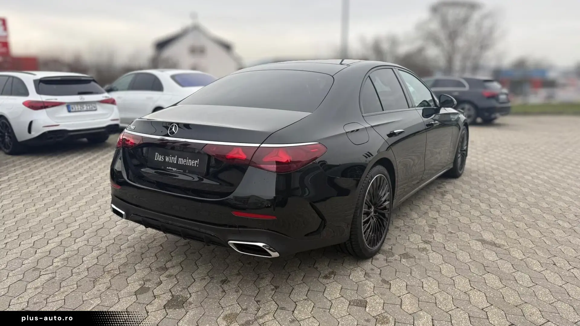 Mercedes-Benz E 200 AMG Night Pano Dist. Superscreen 20