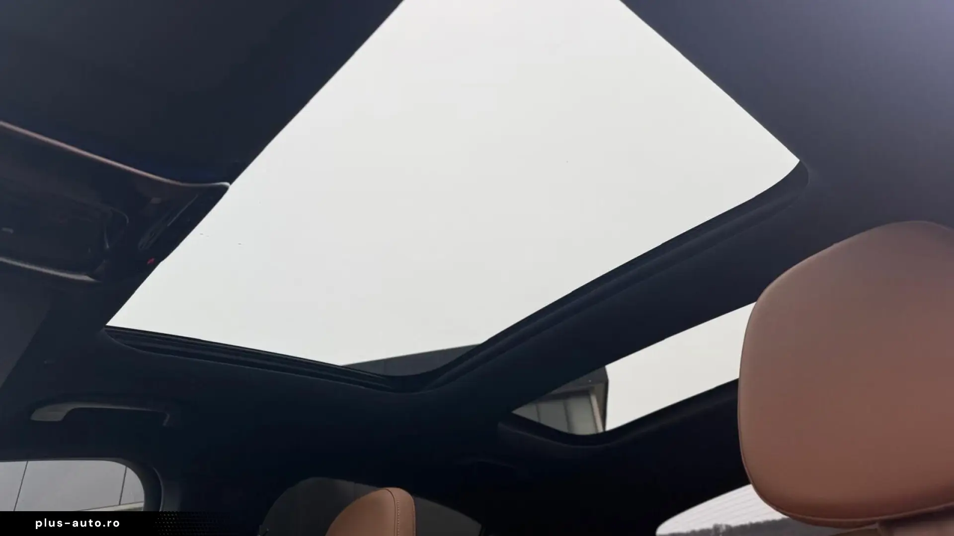 Mercedes-Benz E 200 AMG Night Pano Dist. Superscreen 20