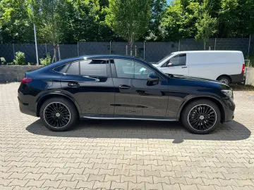 MERCEDES-BENZ GLC 220d 4MATIC Coupé AMG Pano Digital Lights