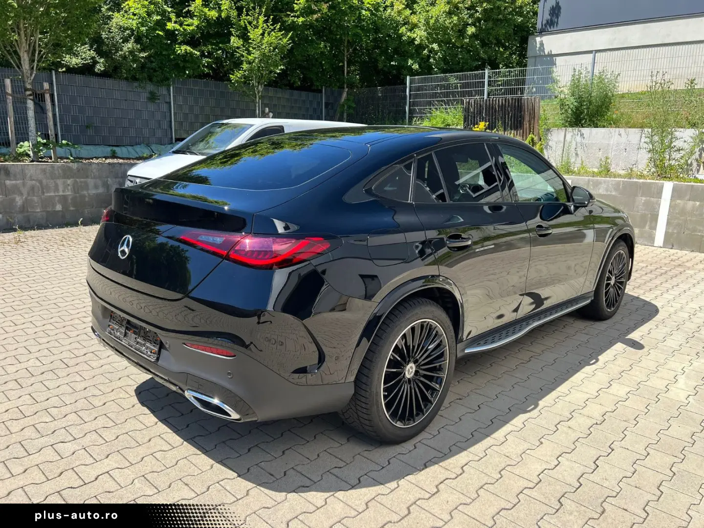 MERCEDES-BENZ GLC 220d 4MATIC Coupé AMG Pano Digital Lights