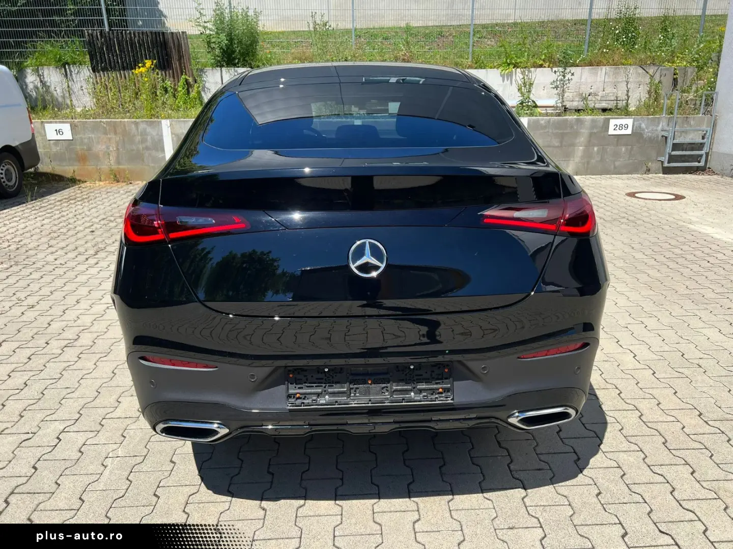 MERCEDES-BENZ GLC 220d 4MATIC Coupé AMG Pano Digital Lights