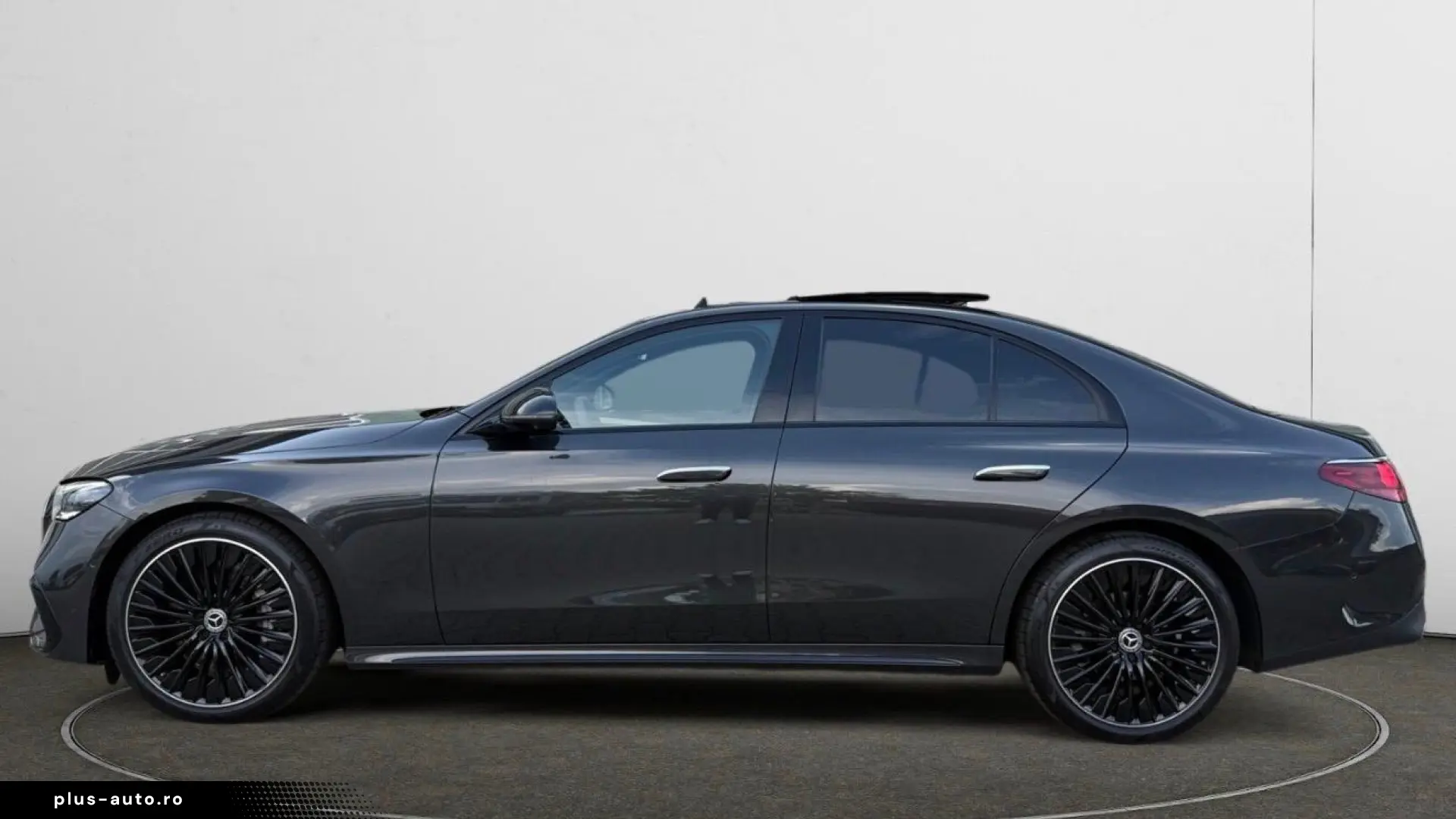 Mercedes-Benz E 220 d AMG Distro Pano SUPER Massage Night