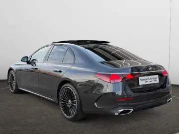 Mercedes-Benz E 220 d AMG Distro Pano SUPER Massage Night