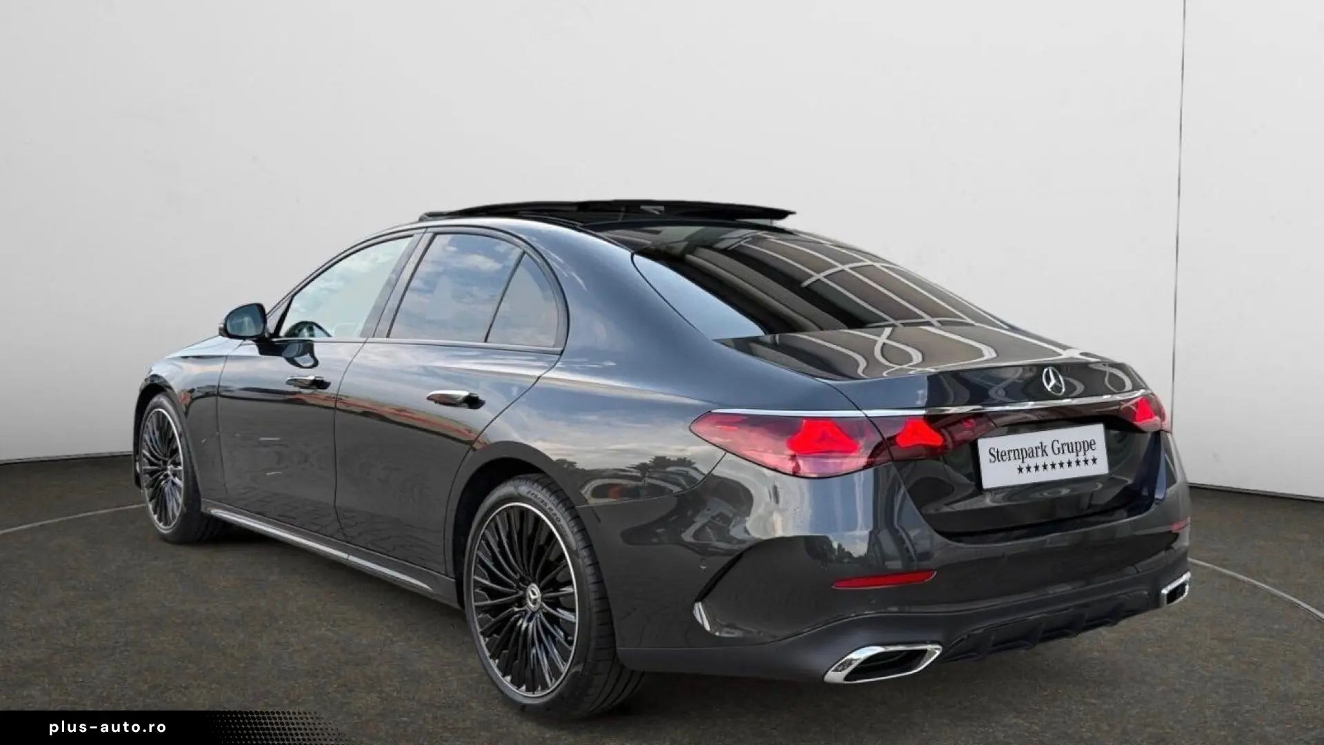 Mercedes-Benz E 220 d AMG Distro Pano SUPER Massage Night