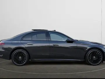 Mercedes-Benz E 220 d AMG Distro Pano SUPER Massage Night