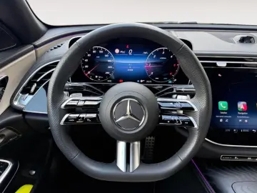Mercedes-Benz E 220 d AMG Distro Pano SUPER Massage Night