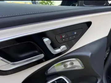 Mercedes-Benz E 220 d AMG Distro Pano SUPER Massage Night