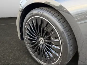 Mercedes-Benz E 220 d AMG Distro Pano SUPER Massage Night
