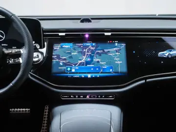 Mercedes-Benz E 220 d 4M AMG Super Pano Stdhz Burm Night