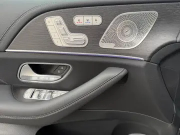 MERCEDES-BENZ GLE 350de 4MATIC AMG Pano Burm HUD AHK