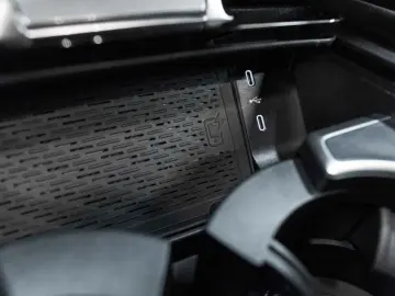 MERCEDES-BENZ GLE 350de 4Matic AMG 3D KAM BURMESTER ACC LUFT
