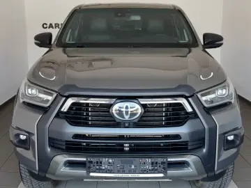 TOYOTA Toyota Hilux 2.8D-4D Invincible HardTop