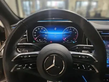 Mercedes-Benz E 200 AMG Night Distronic  Seat Climate LED