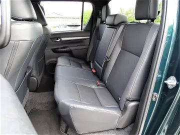 TOYOTA HiLux 4x4 Double Cab