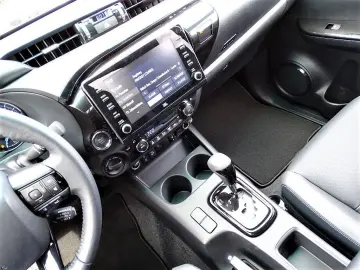 TOYOTA HiLux 4x4 Double Cab