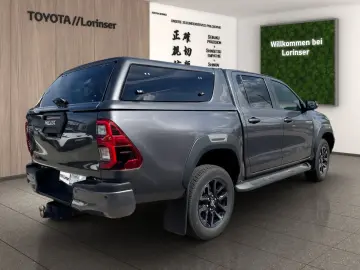 TOYOTA Hilux 2.8 D-4D 4x4 Double Cab Invincible 360