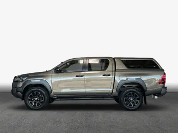 TOYOTA HiLux 4x4 Double Cab MHEV Invincible